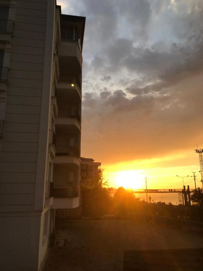 Black Rose Aparthotel Kaşüstü Exteriör bild