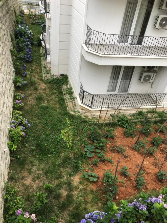 Black Rose Aparthotel Kaşüstü Exteriör bild