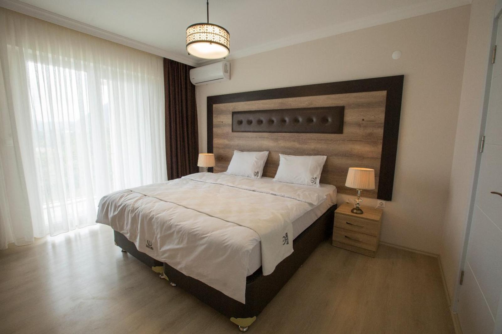 Black Rose Aparthotel Kaşüstü Exteriör bild